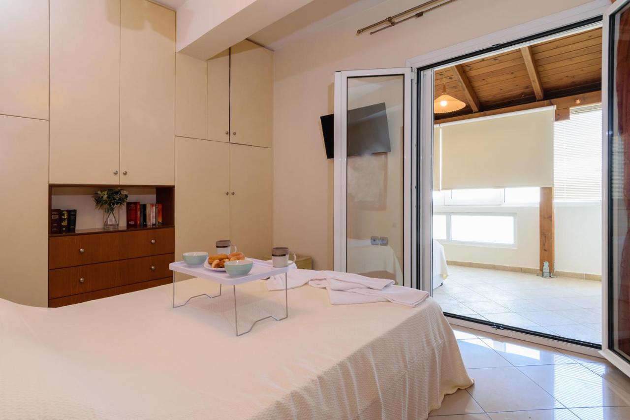 Central Penthouse In Quiet Neighborhood Near Sandy Beach Chania  ภายนอก รูปภาพ