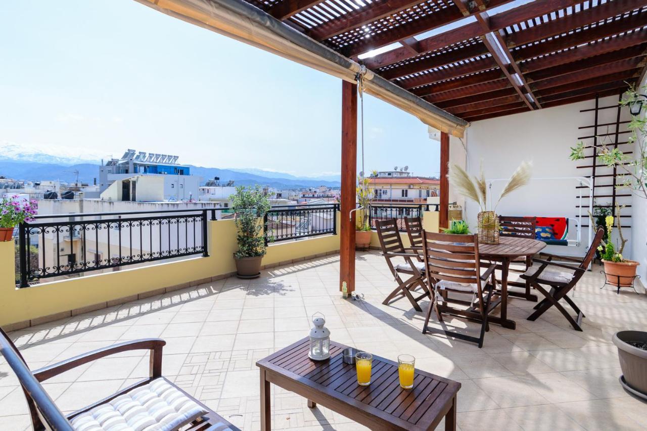 Central Penthouse In Quiet Neighborhood Near Sandy Beach Chania  ภายนอก รูปภาพ